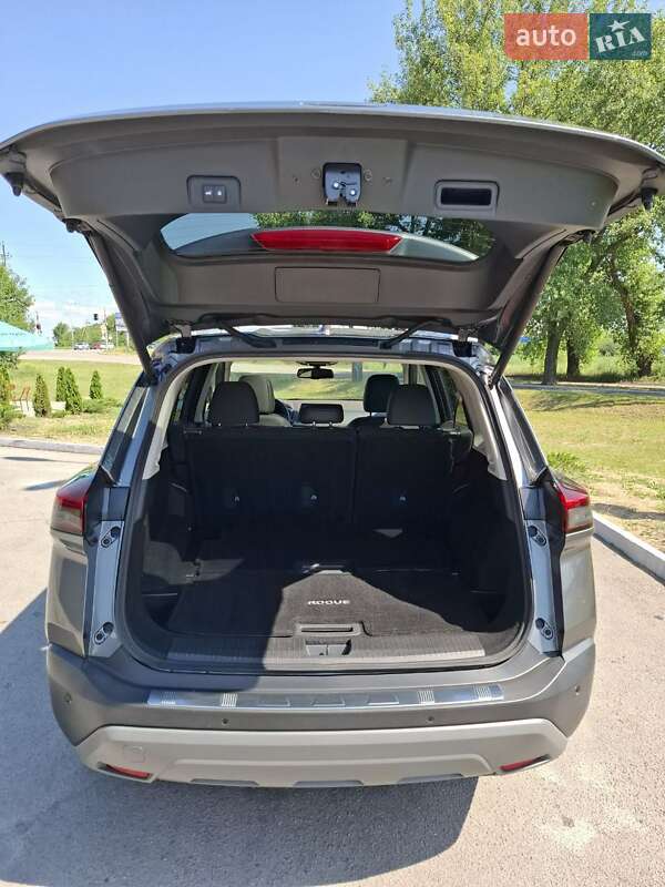 Позашляховик / Кросовер Nissan Rogue 2021 в Дніпрі
