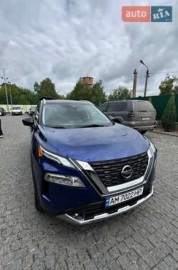 Позашляховик / Кросовер Nissan Rogue 2020 в Коростишеві