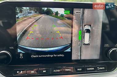 Позашляховик / Кросовер Nissan Rogue 2020 в Коростишеві