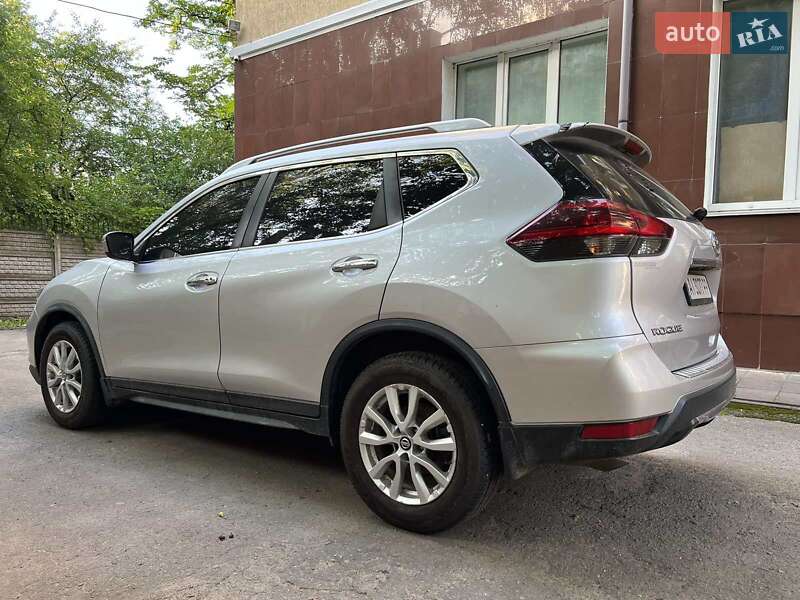 Позашляховик / Кросовер Nissan Rogue 2018 в Вінниці