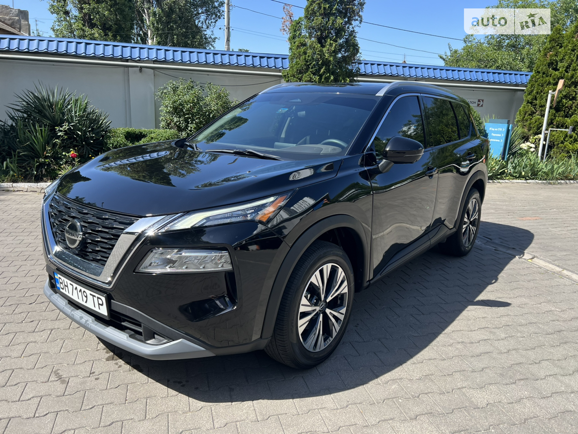 2021 Nissan Rogue - мініатюра 3