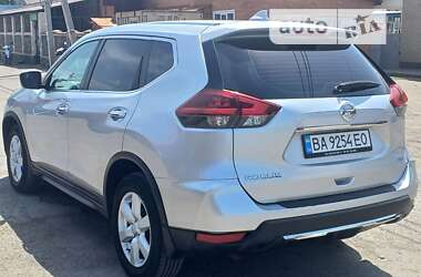 Позашляховик / Кросовер Nissan Rogue 2018 в Гайвороні