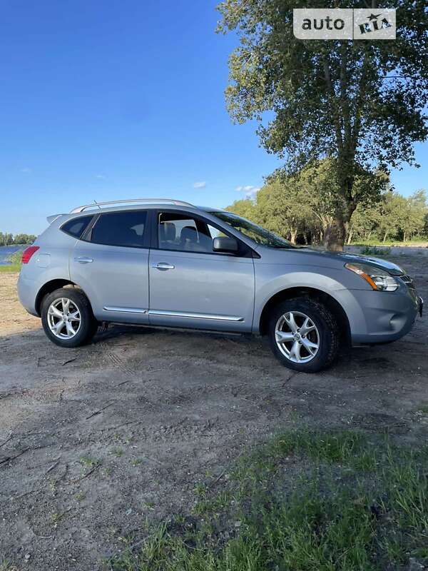 Позашляховик / Кросовер Nissan Rogue 2011 в Черкасах