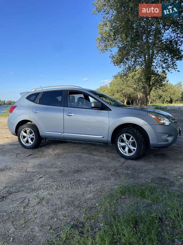 Nissan Rogue 2011