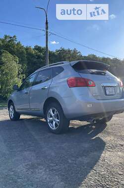 Позашляховик / Кросовер Nissan Rogue 2011 в Черкасах