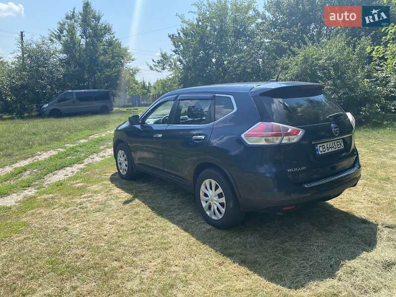 Внедорожник / Кроссовер Nissan Rogue 2015 в Киеве
