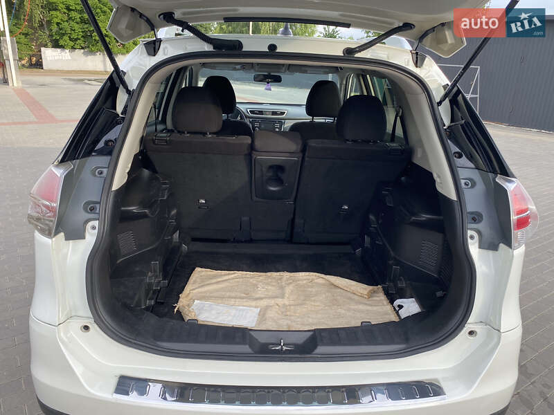 Внедорожник / Кроссовер Nissan Rogue 2015 в Киеве фото 10 Внедорожник / Кроссовер Nissan Rogue 2015 в Киеве