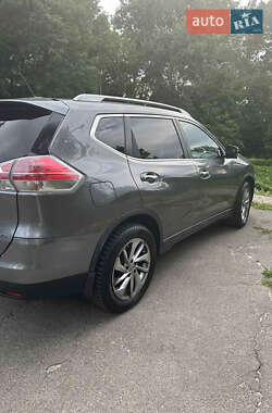 Позашляховик / Кросовер Nissan Rogue 2014 в Києві