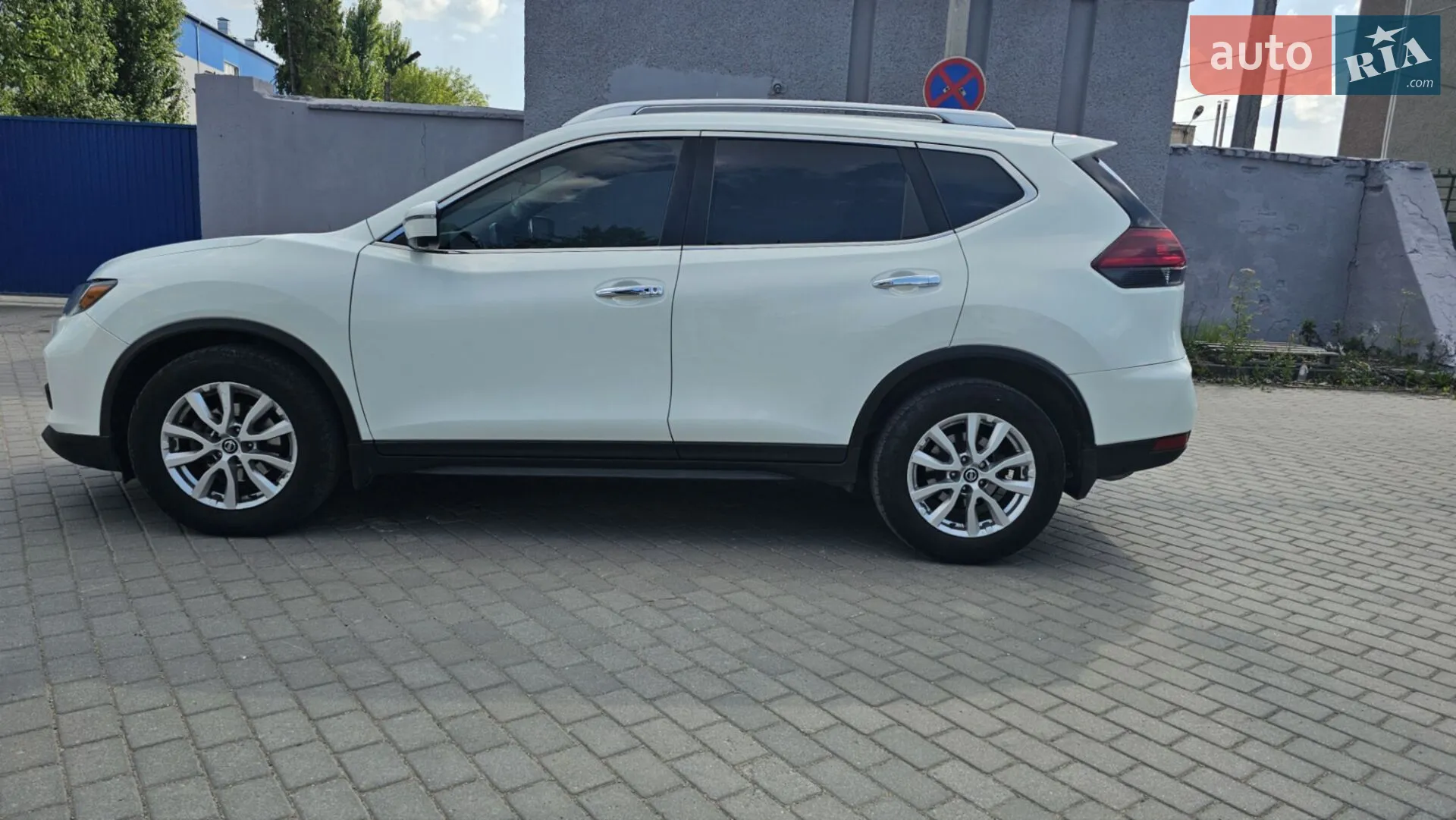 2017 Nissan Rogue - мініатюра 13