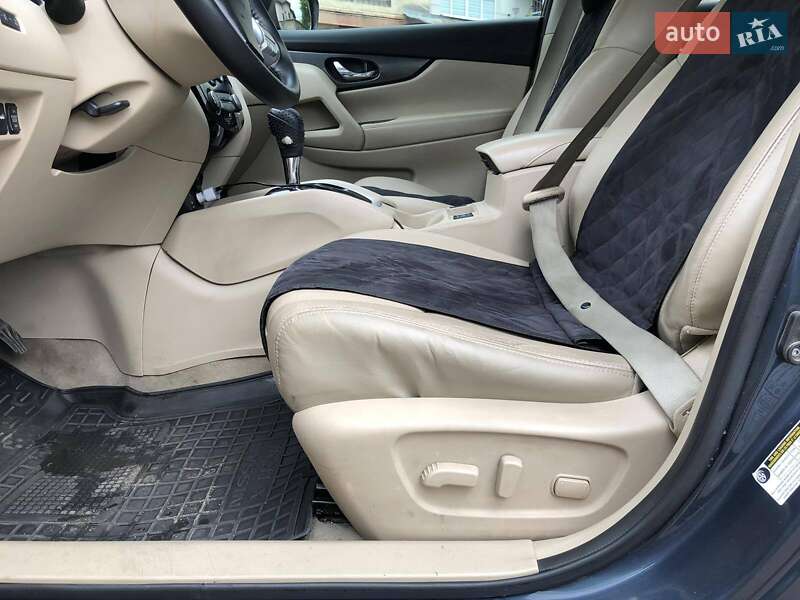 Внедорожник / Кроссовер Nissan Rogue 2015 в Ивано-Франковске