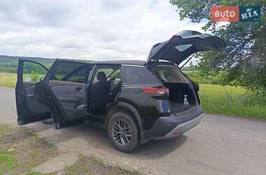 Внедорожник / Кроссовер Nissan Rogue 2021 в Киеве