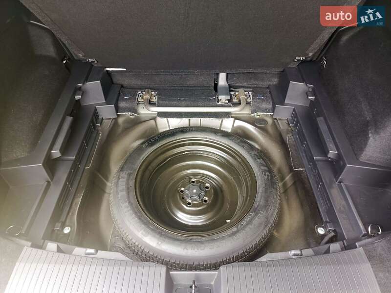 Внедорожник / Кроссовер Nissan Rogue 2021 в Киеве