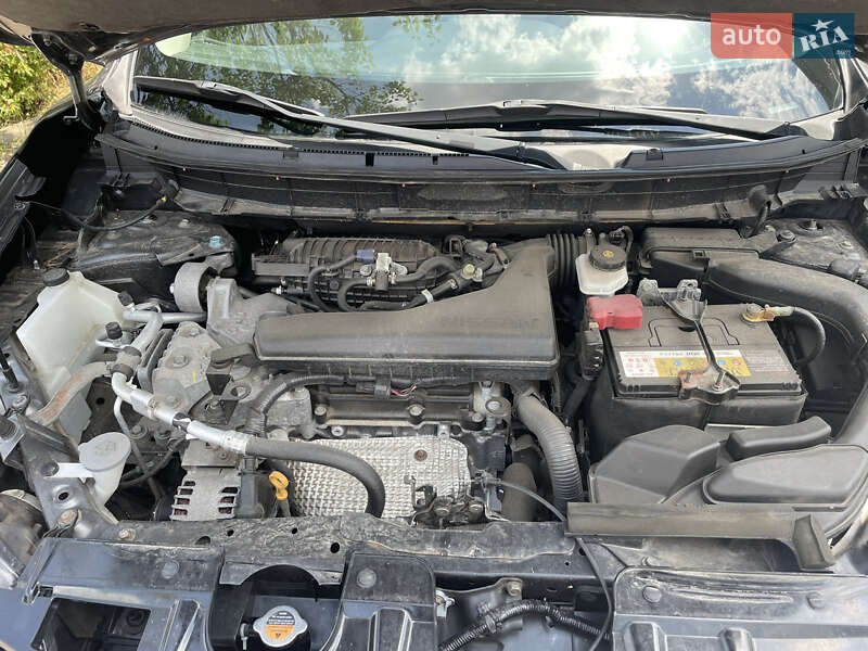 Позашляховик / Кросовер Nissan Rogue 2016 в Петровому