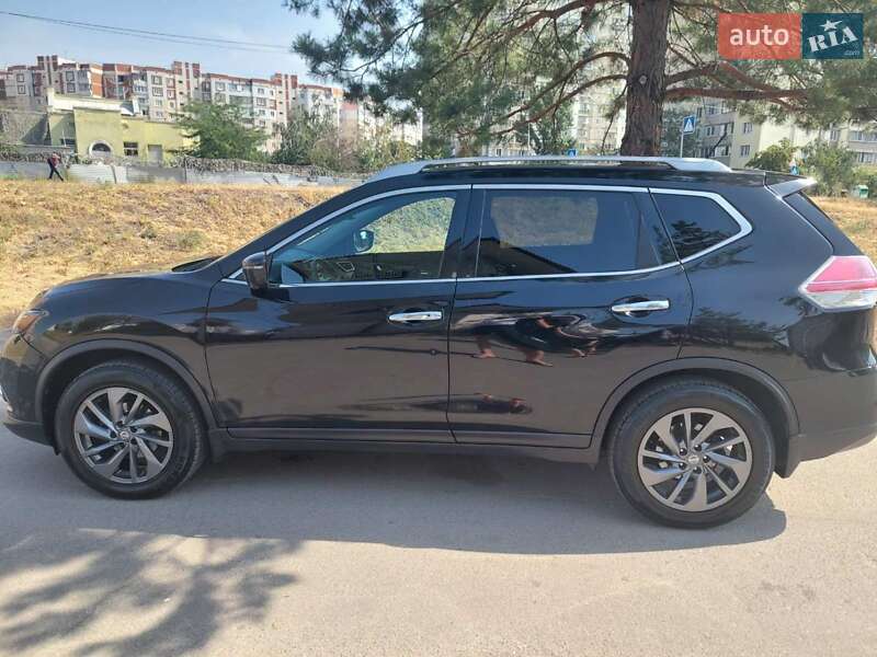 Позашляховик / Кросовер Nissan Rogue 2016 в Києві