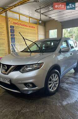 Внедорожник / Кроссовер Nissan Rogue 2016 в Кривом Роге