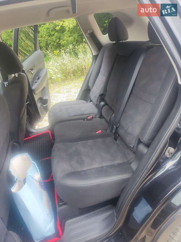 Внедорожник / Кроссовер Nissan Rogue 2016 в Тернополе