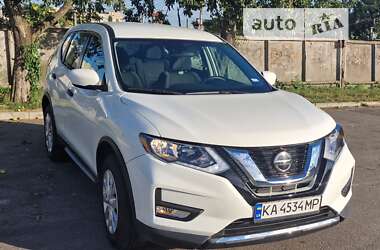 Внедорожник / Кроссовер Nissan Rogue 2020 в Киеве