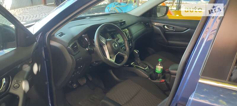 Позашляховик / Кросовер Nissan Rogue 2018 в Мукачевому