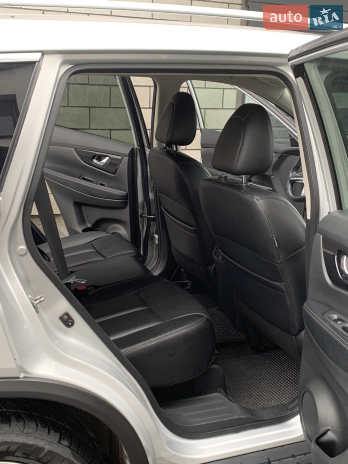 2019 Nissan Rogue - мініатюра 11