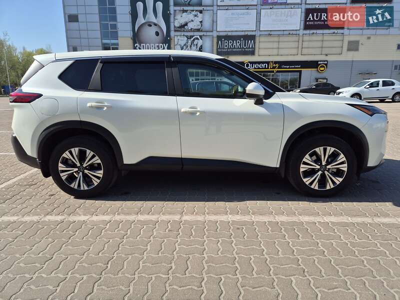 Позашляховик / Кросовер Nissan Rogue 2023 в Сумах