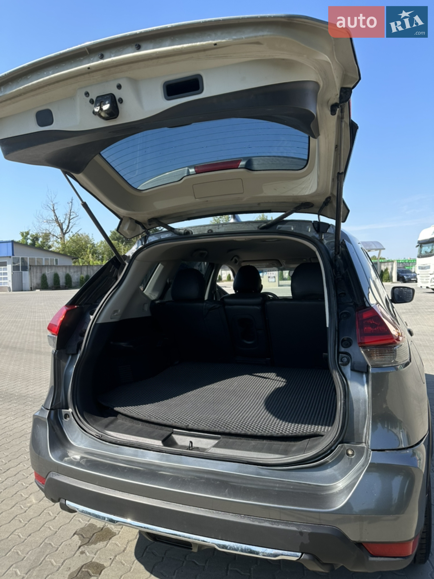2017 Nissan Rogue - мініатюра 9