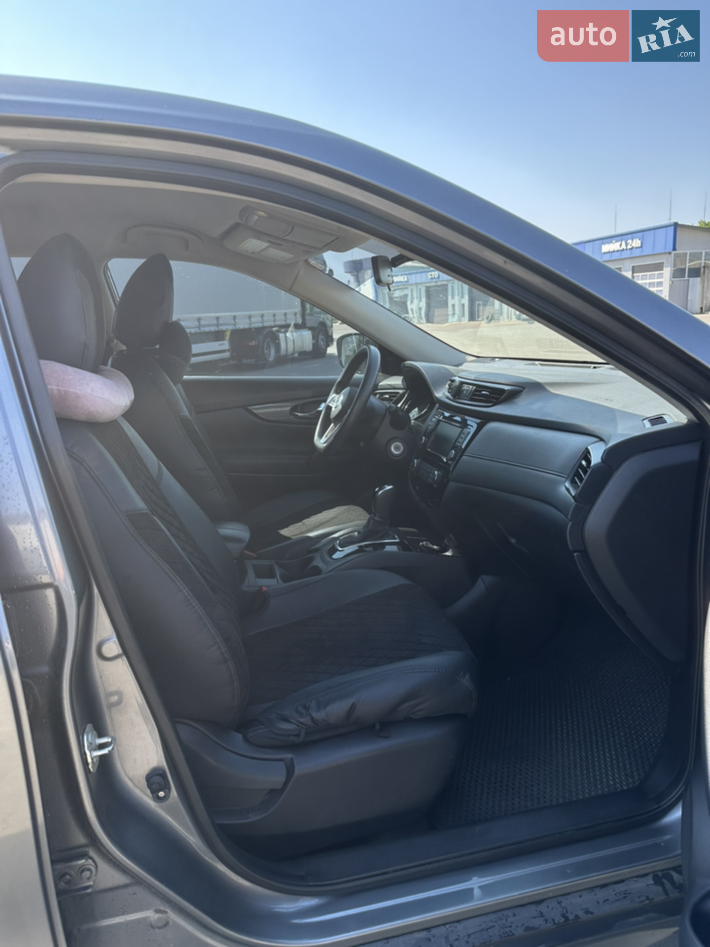 2017 Nissan Rogue - мініатюра 15