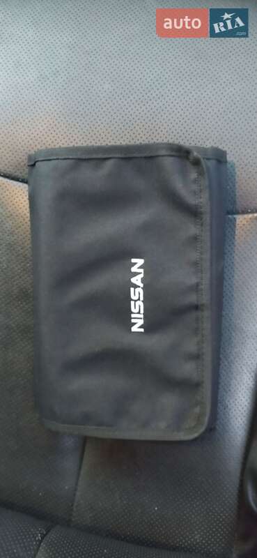 Внедорожник / Кроссовер Nissan Rogue 2015 в Здолбунове