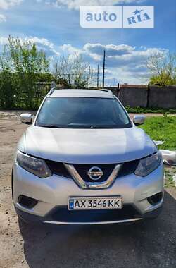 Позашляховик / Кросовер Nissan Rogue 2015 в Полтаві