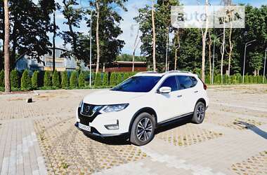 Позашляховик / Кросовер Nissan Rogue 2017 в Харкові