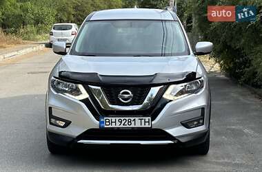 Позашляховик / Кросовер Nissan Rogue 2017 в Києві