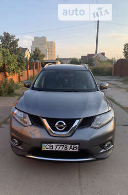 Позашляховик / Кросовер Nissan Rogue 2015 в Чернігові