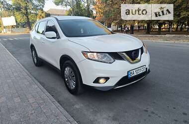 Позашляховик / Кросовер Nissan Rogue 2015 в Олександрії