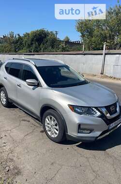 Позашляховик / Кросовер Nissan Rogue 2020 в Києві