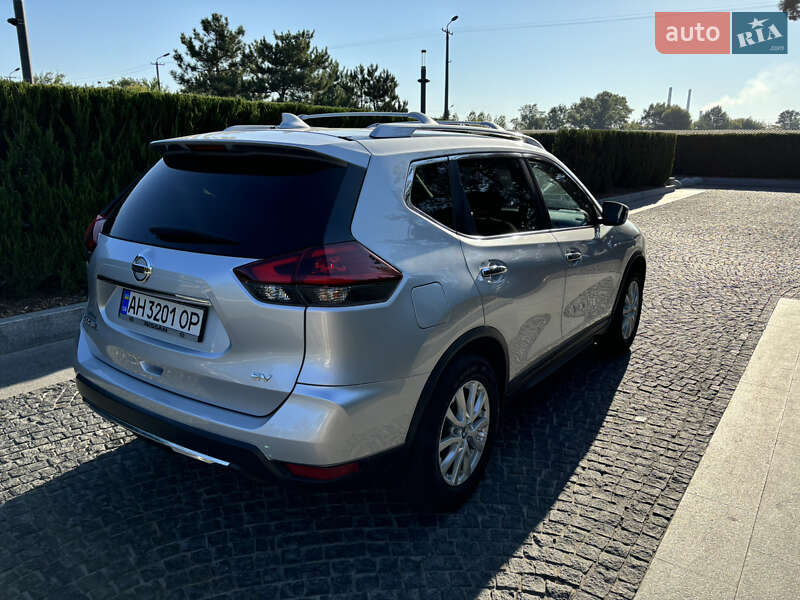 Внедорожник / Кроссовер Nissan Rogue 2018 в Краматорске