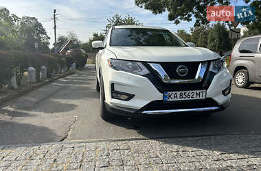 Позашляховик / Кросовер Nissan Rogue 2020 в Києві