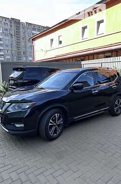 Внедорожник / Кроссовер Nissan Rogue 2017 в Белой Церкви