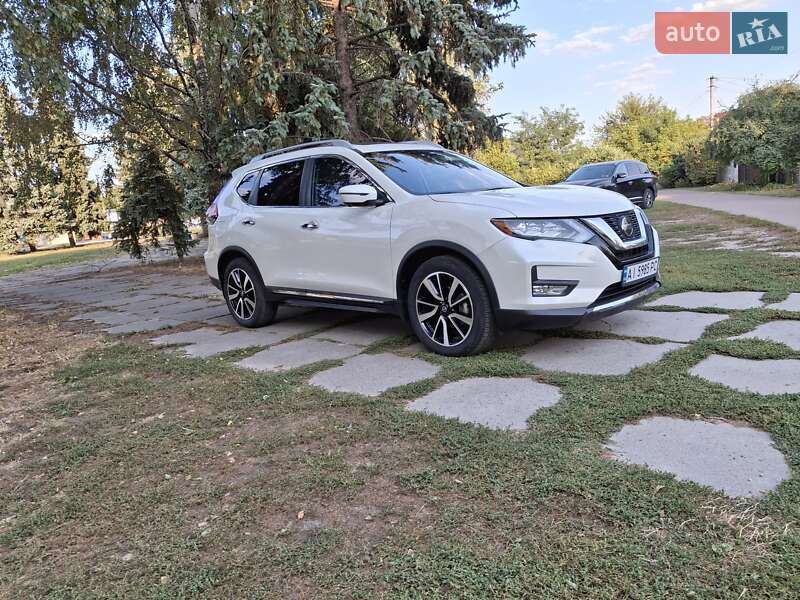 Позашляховик / Кросовер Nissan Rogue 2019 в Переяславі