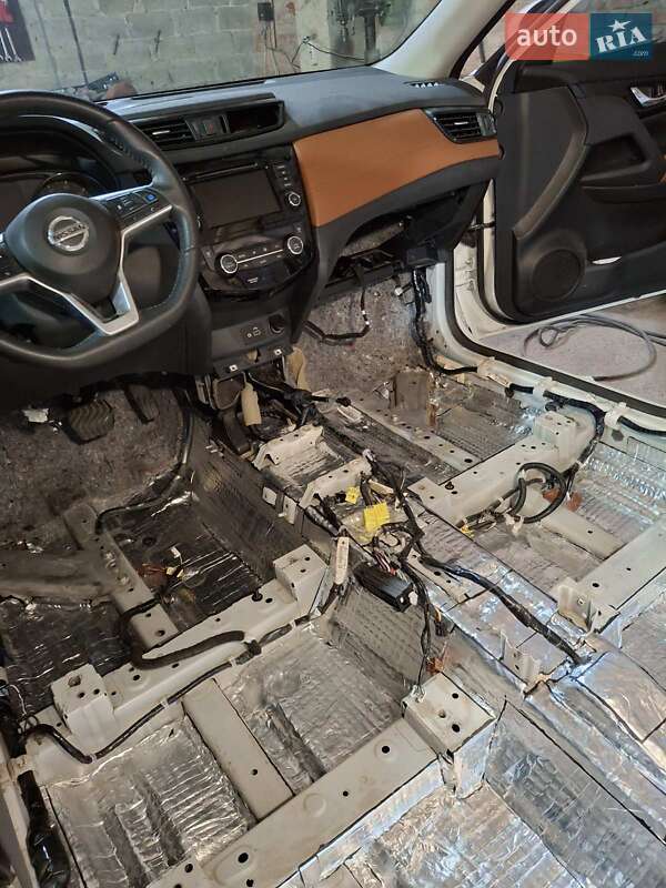 Позашляховик / Кросовер Nissan Rogue 2019 в Переяславі