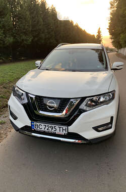 Внедорожник / Кроссовер Nissan Rogue 2019 в Львове