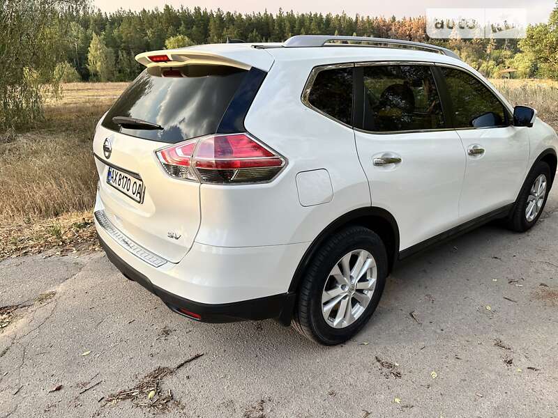 Внедорожник / Кроссовер Nissan Rogue 2014 в Краснограде