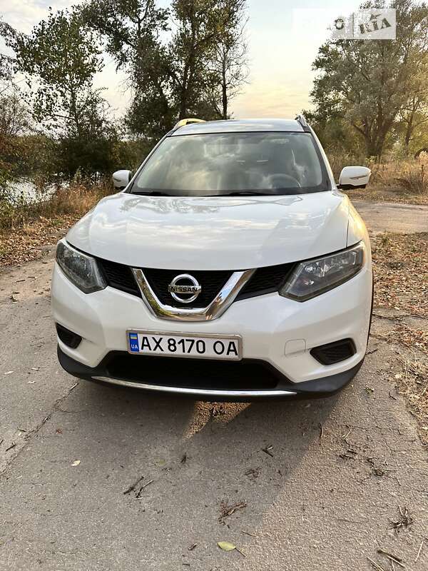Внедорожник / Кроссовер Nissan Rogue 2014 в Краснограде