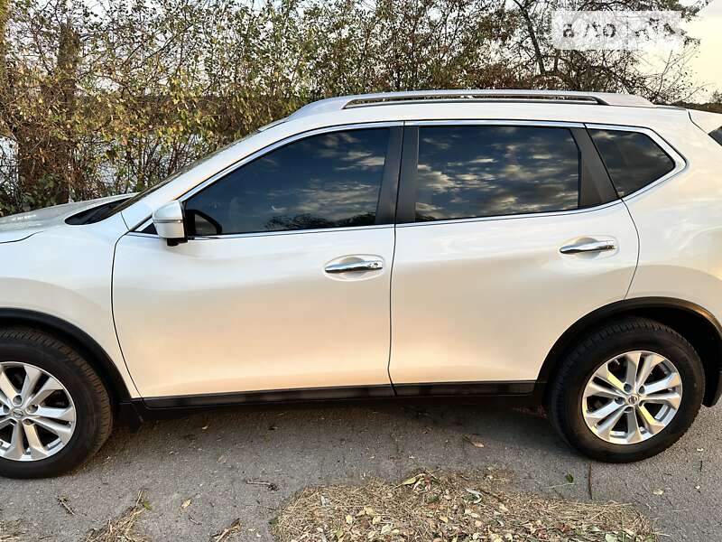 Внедорожник / Кроссовер Nissan Rogue 2014 в Краснограде