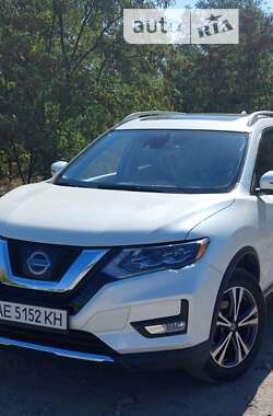 Внедорожник / Кроссовер Nissan Rogue 2017 в Днепре