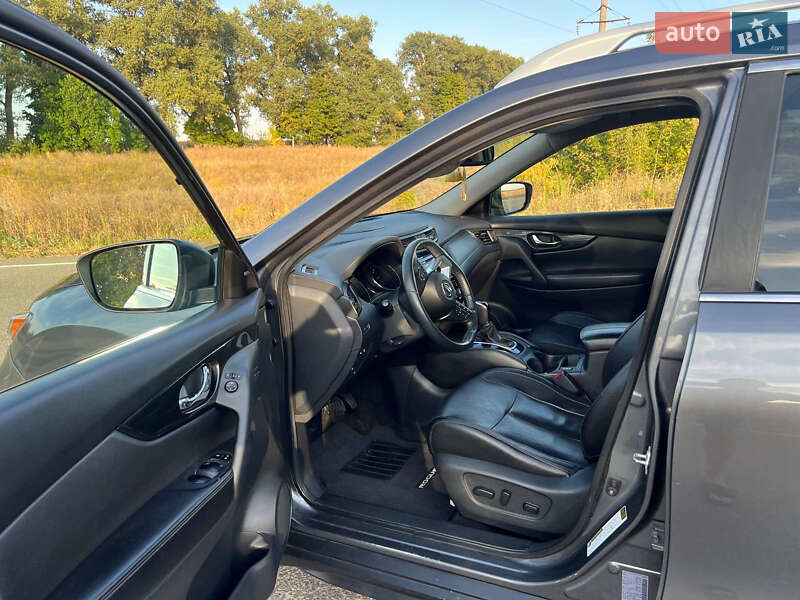 Внедорожник / Кроссовер Nissan Rogue 2019 в Ромнах