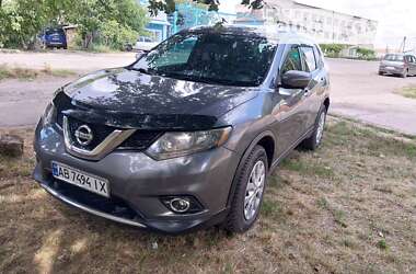 Внедорожник / Кроссовер Nissan Rogue 2015 в Крыжополе