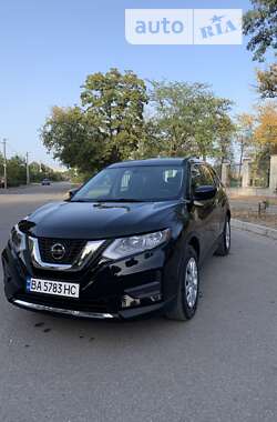 Внедорожник / Кроссовер Nissan Rogue 2017 в Кропивницком