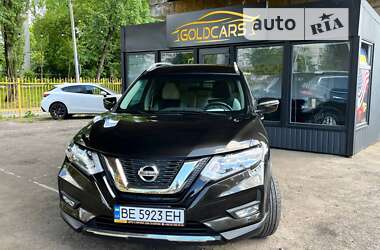 Позашляховик / Кросовер Nissan Rogue 2017 в Львові