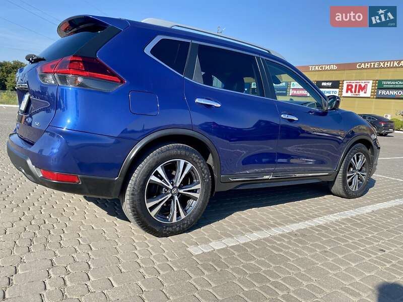 Позашляховик / Кросовер Nissan Rogue 2018 в Львові