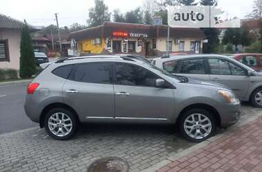 Внедорожник / Кроссовер Nissan Rogue 2014 в 