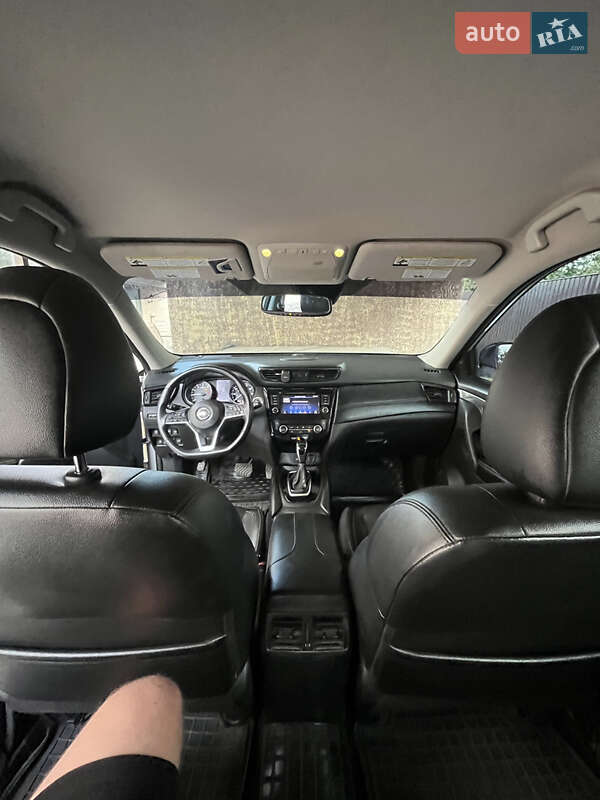 Позашляховик / Кросовер Nissan Rogue 2018 в Охтирці